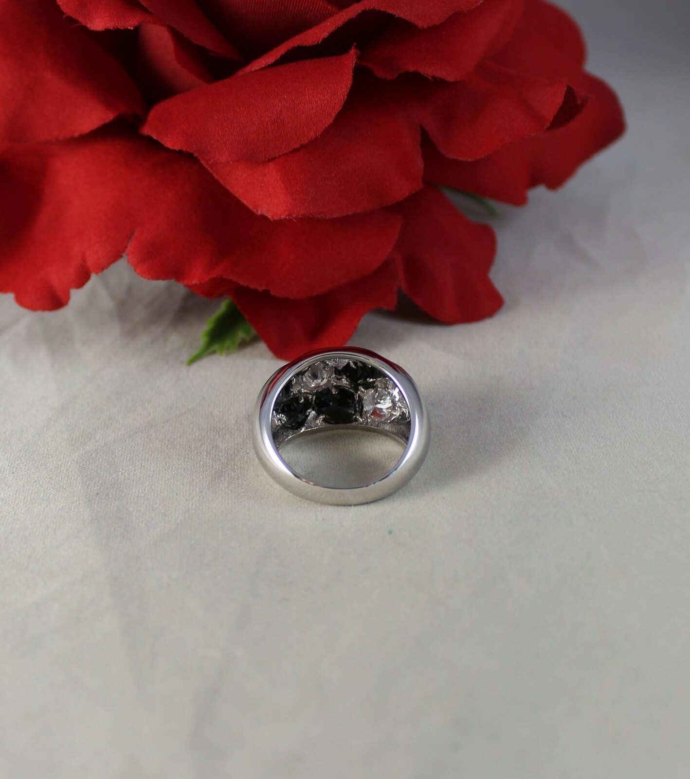 Sterling Silver 7.69g Sparkling Domed Ring Size 9 CAT RESCUE