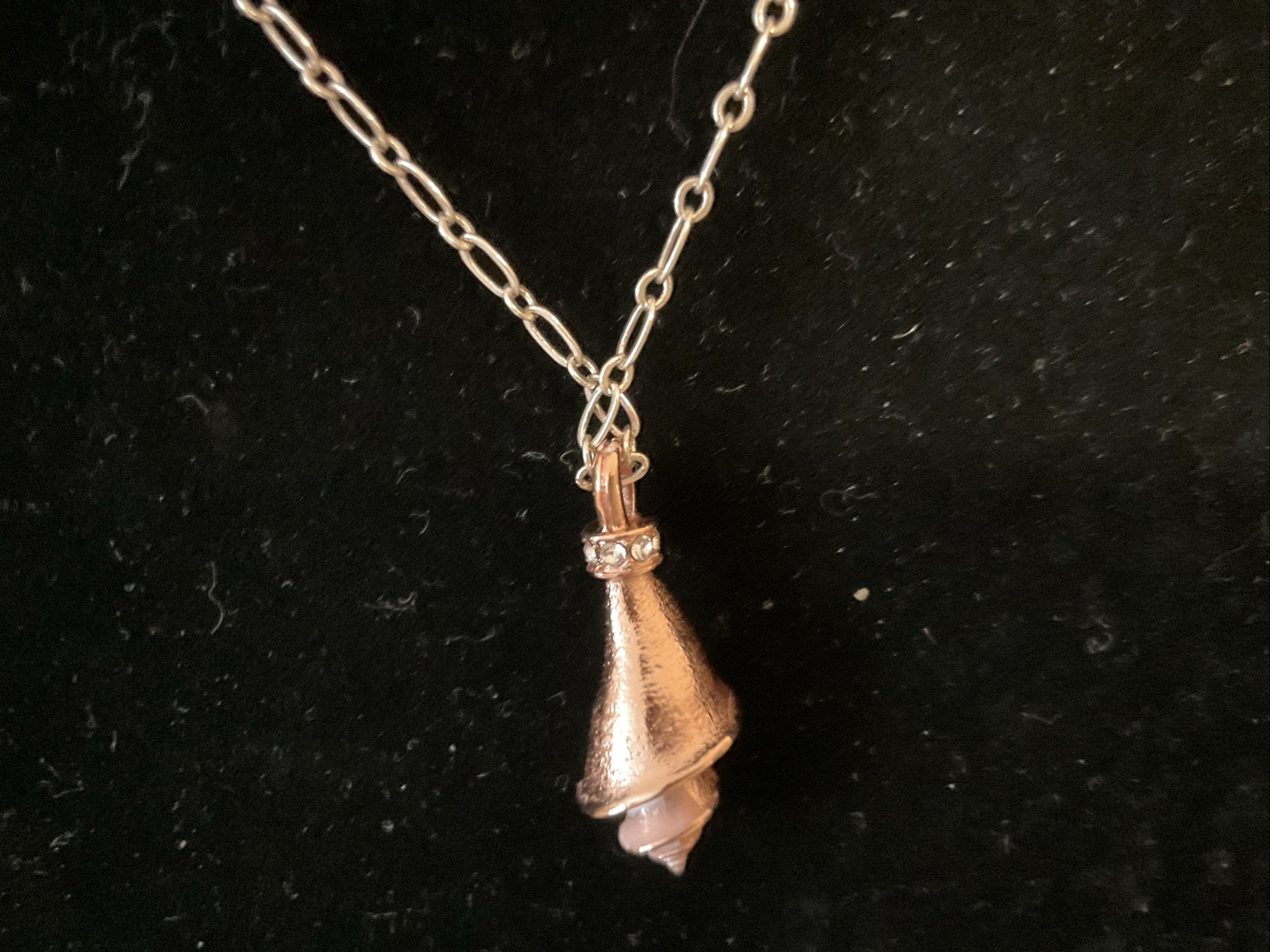 STUNNER BRIGHTON NWT SHELLS AROUND THE WORLD ROSE GOLD WONDER SHELL NECKLACE