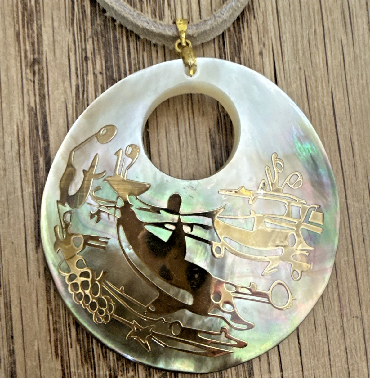 VTG Y2K NECKLACE ABALONE SHELL GOLD DOLPHIN BOAT NAUTICAL Boho Retro Long/Choker