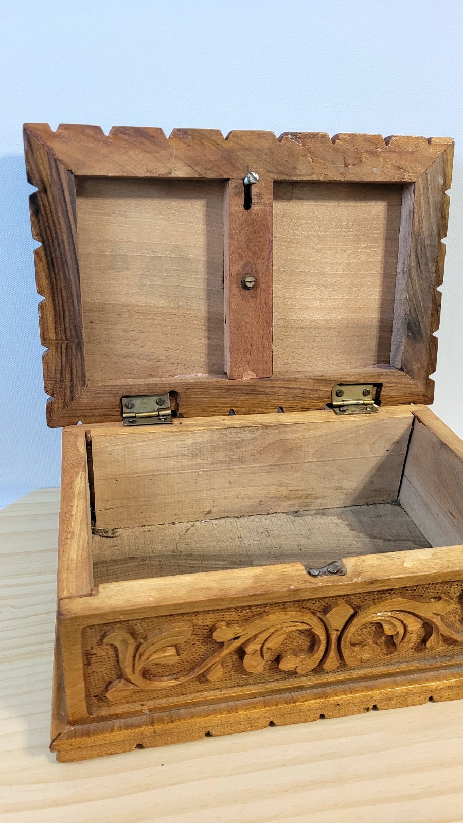Vintage Hand-Carved Walnut Wooden Treasure Box with Rose Rotation Puzzle Lock
