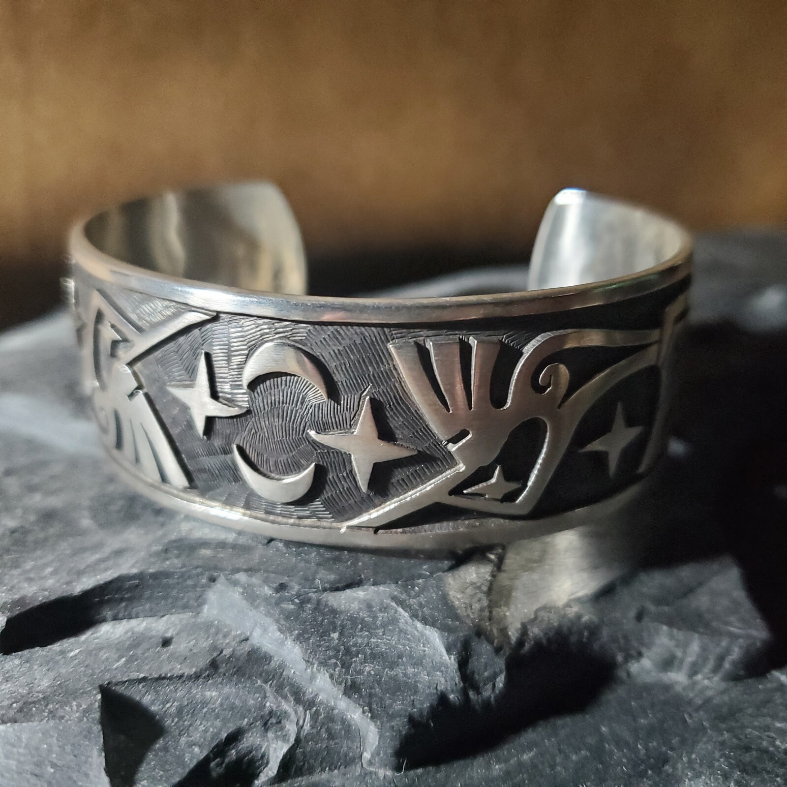 Zuni GEORGE PHILLIPS Overlay Kokopelli Stars/ Moon Cuff Size 7.25 In. NEW