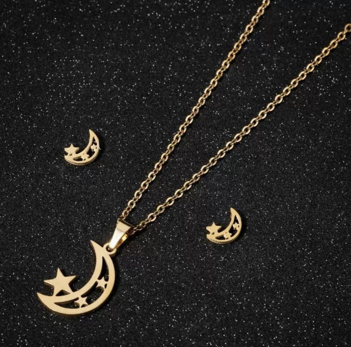 A Set Gold Pendant Necklace Earrings Stainless Steel 16 inch Chain Daily Wear