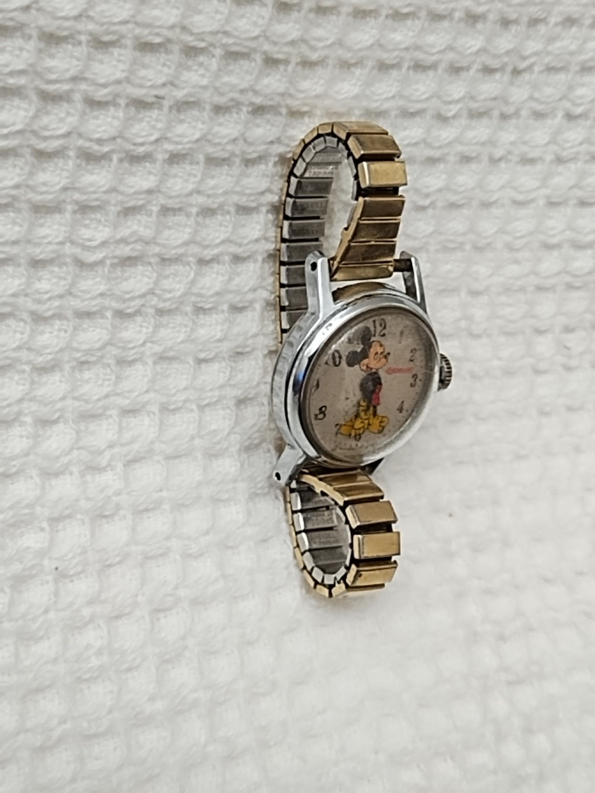 Vintage – Ingersoll Mickey Mouse Young Ladies Watch- Wind-up – For Parts Or Repa