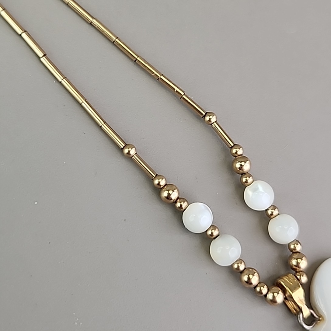 Vintage Mother of Pearl Heart Necklace Beaded Gold Filled Short 15″