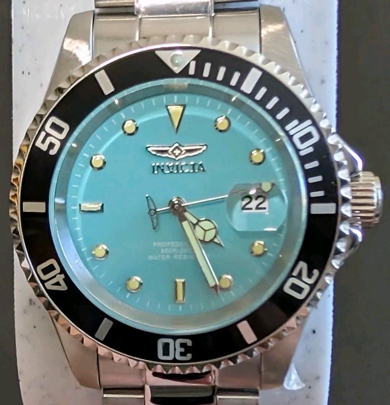 Invicta Pro Diver Men’s Watch (Model 50852) – Light Blue Dial – 40mm