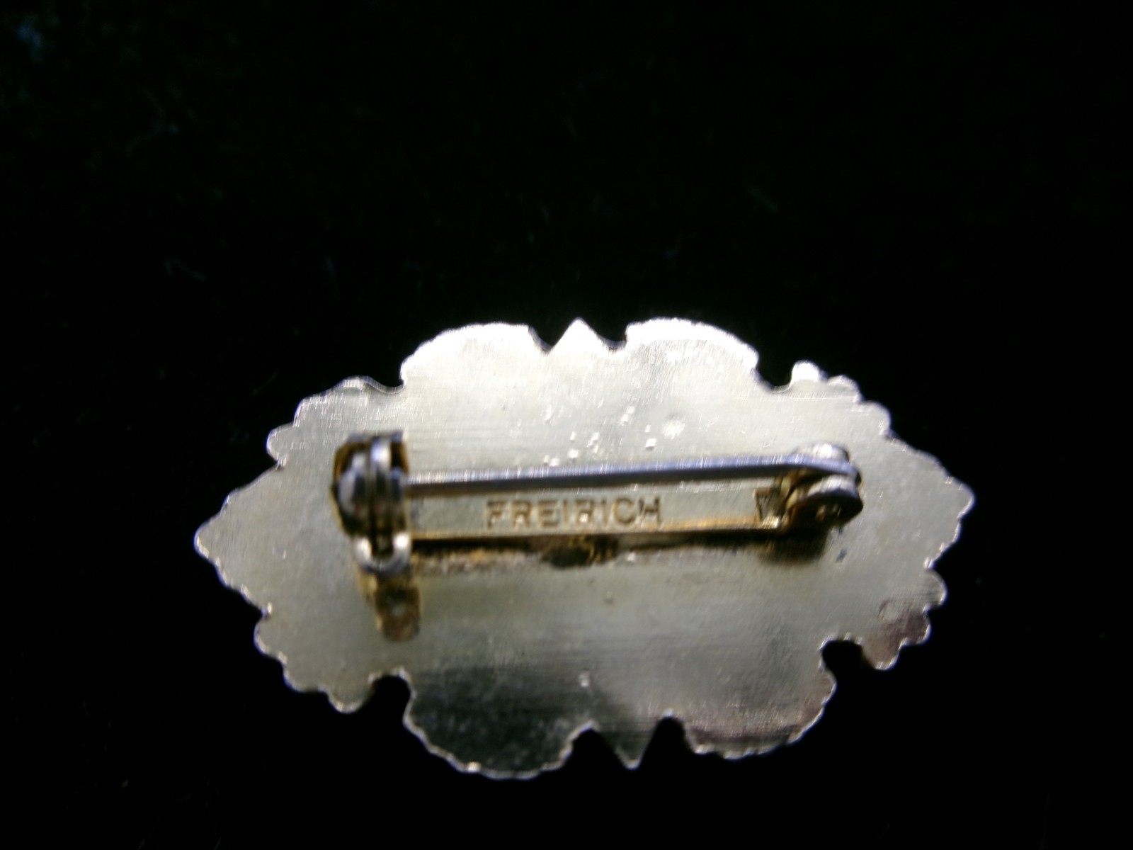 VINTAGE FREIRICH BLUE CABOCHON STATEMENT PIN BROOCH SEE DETAILS