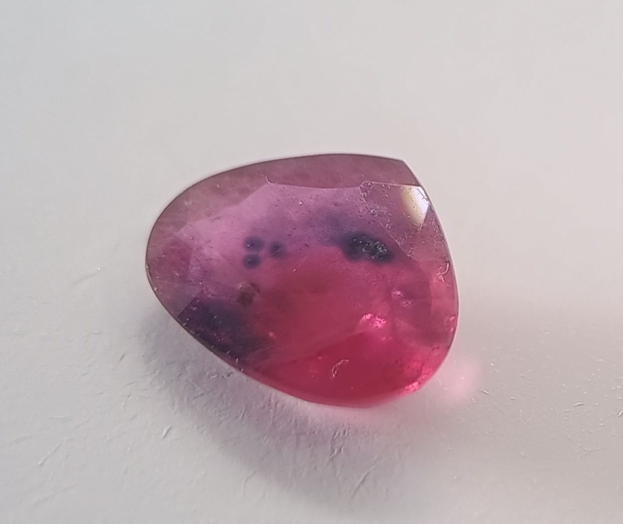 NATURAL AUSTRALIAN Pinkish Red Blue Spots Sapphire 1.49ct Tasmania Heart Ruby