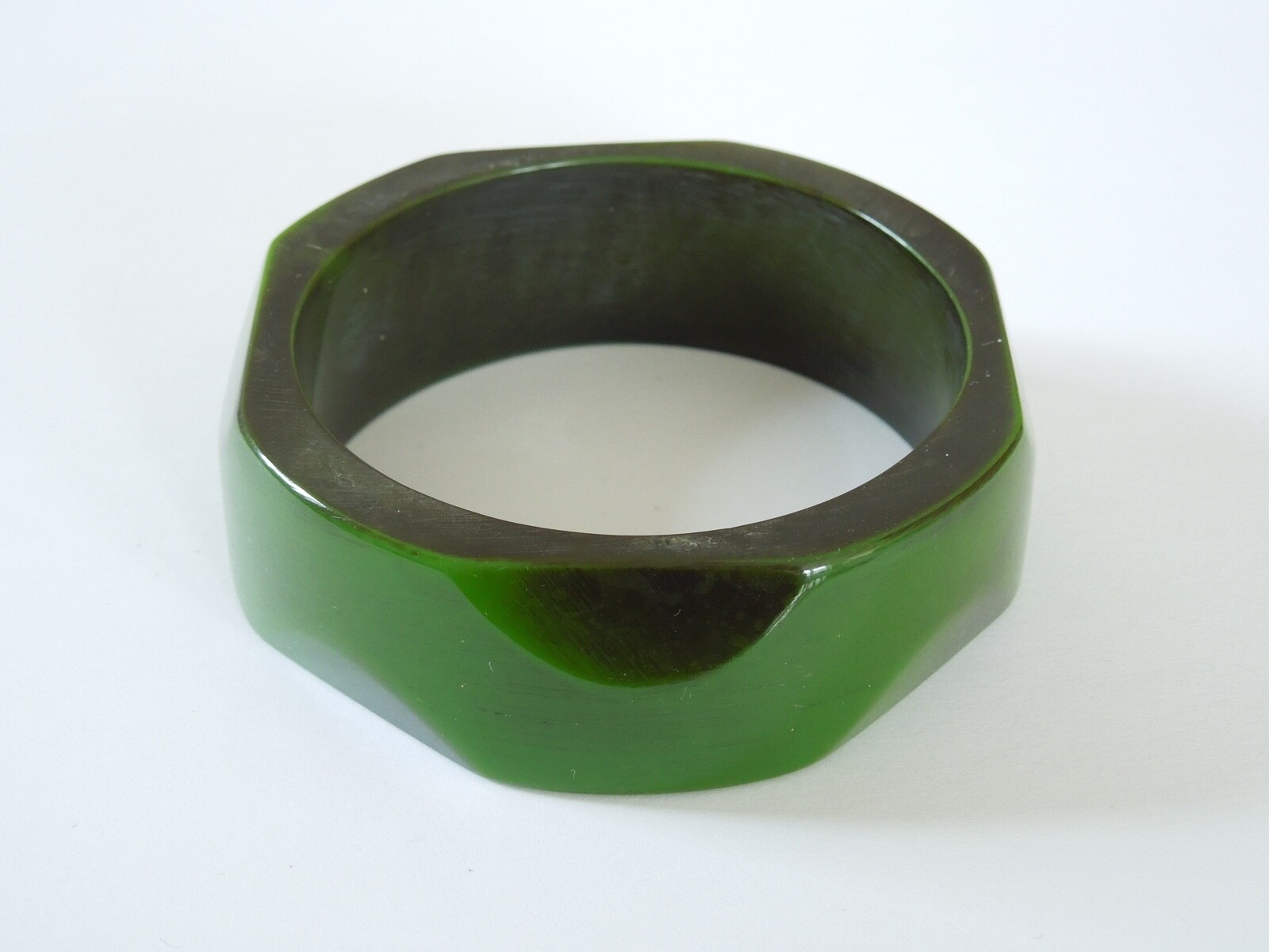 Vintage Green Bangle 1950s Galalith? Not Bakelite 54.4 g Ø 6.6 cm