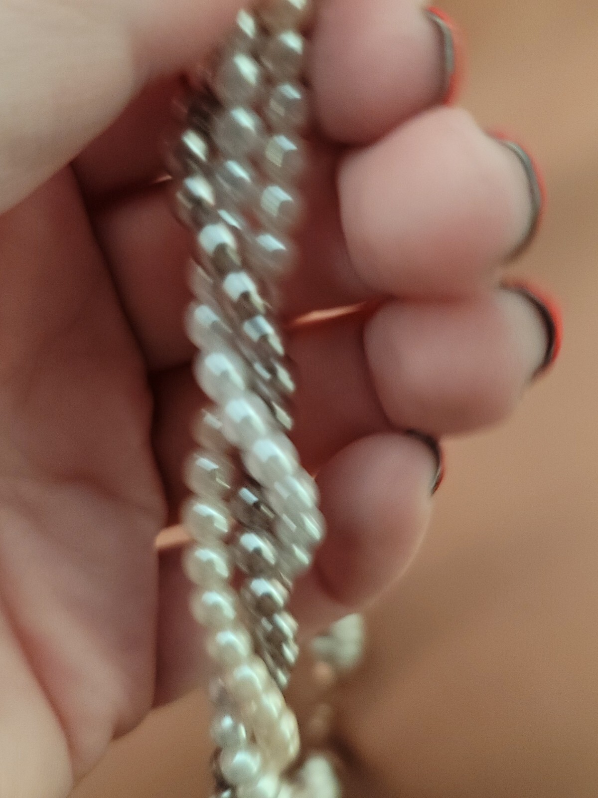 Retro Twisted Faux Pearl Bead Choker Necklace White Cream Beige Vintage AVON HS