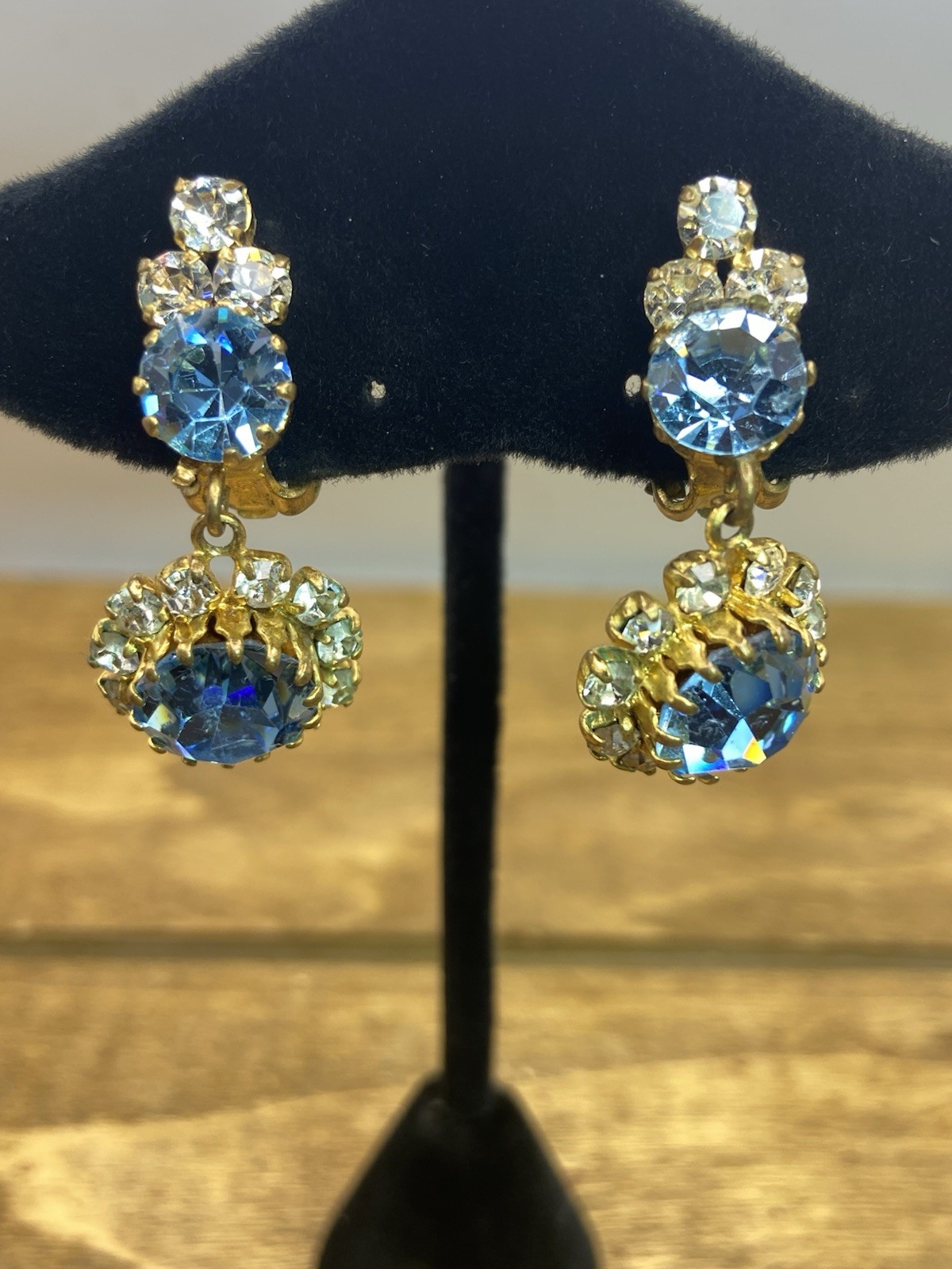 Vintage 1950s Blue & Clear Rhinestone Gold Tone Clip On Dangle Earrings 1.5”