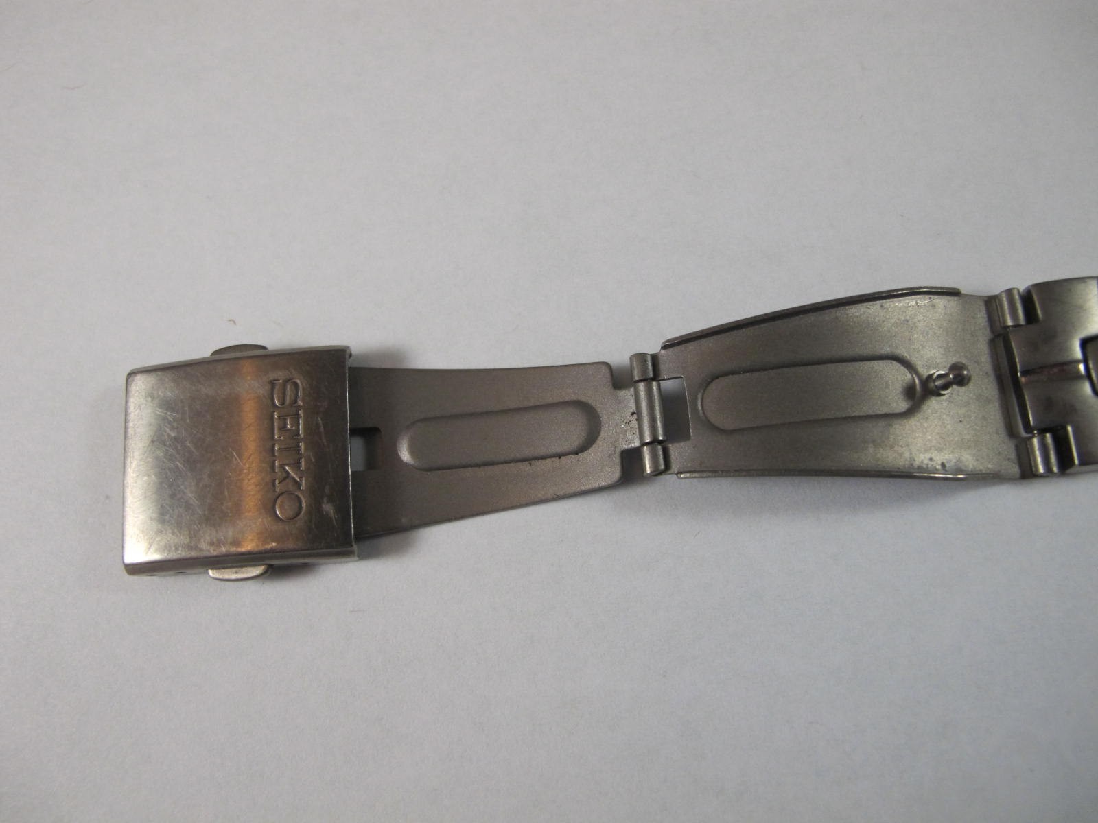 Seiko Kinetic Titanium 5M62-0C90 Watch 18mm Bracelet 48Y7