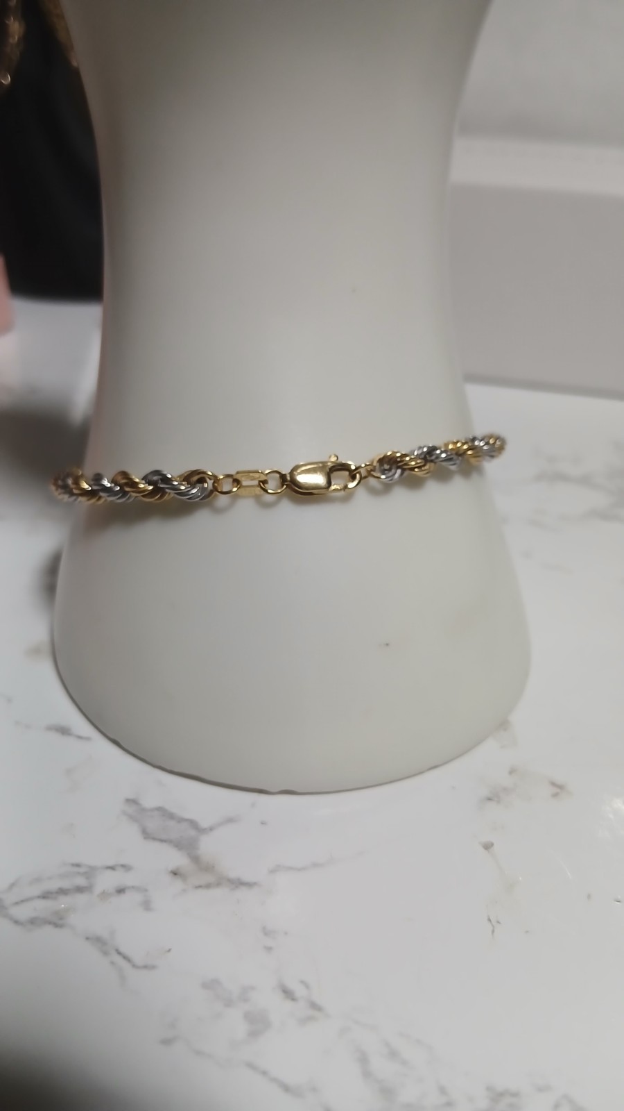 9ct Yellow and white Gold Bracelet.