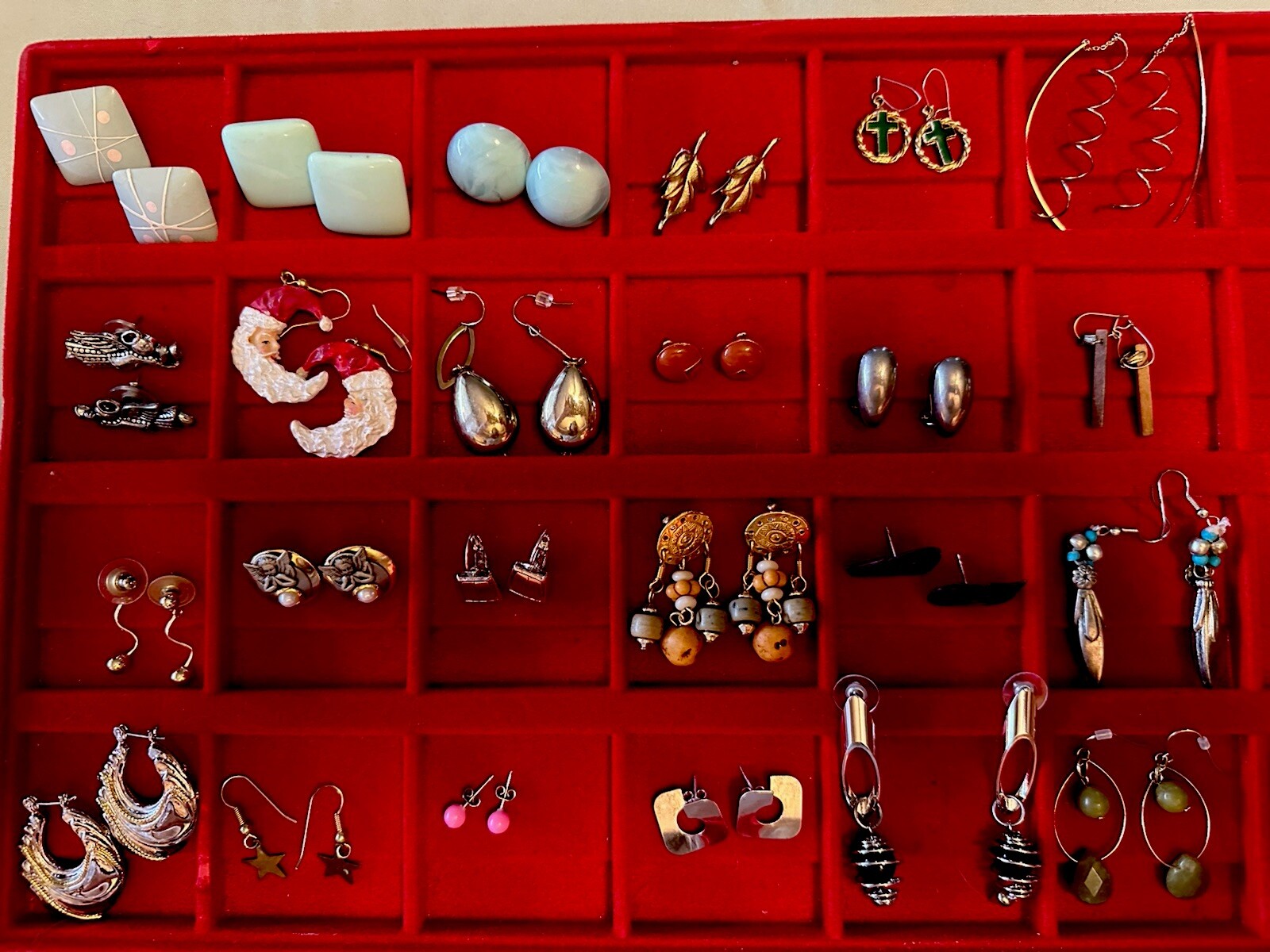 Lot 24 Vintage Pierced Earrings Button Dangle all Occasion