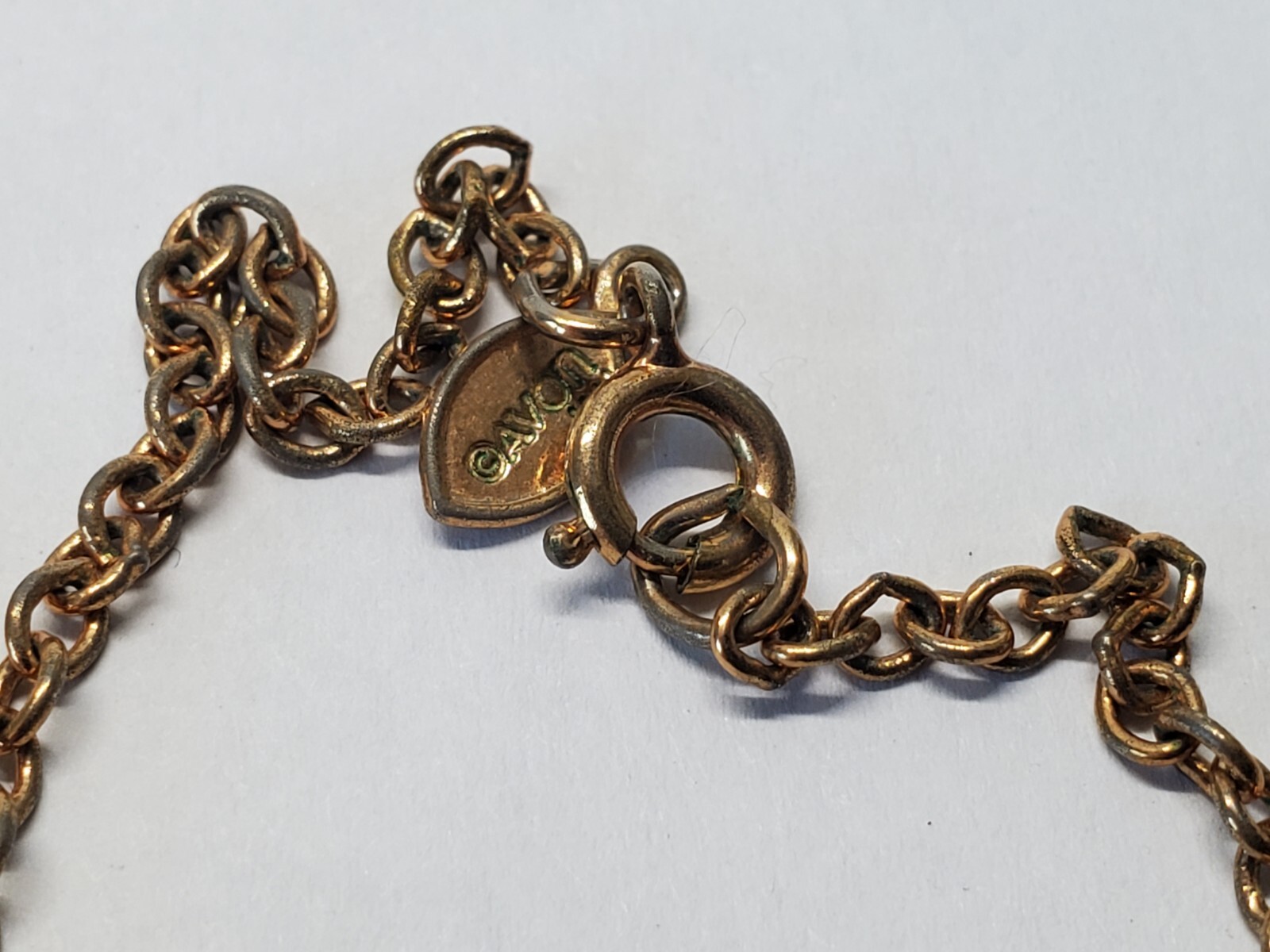 Vintage Avon Gold Tone Interlocking Circle Ring Necklace 70s 18.5″