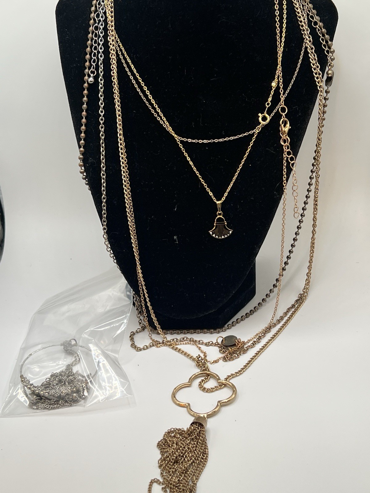Fashion Jewelry Mixed Lot 10pc Gold Tone Necklaces Chains & Pendants Metal