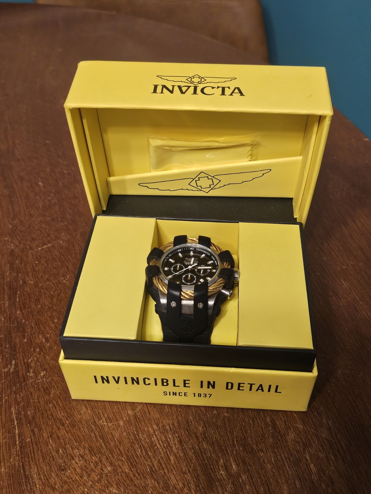 Invicta Bolt A Nautical Ensemble Sport Men’s Watch Model # 23858 In Original Box