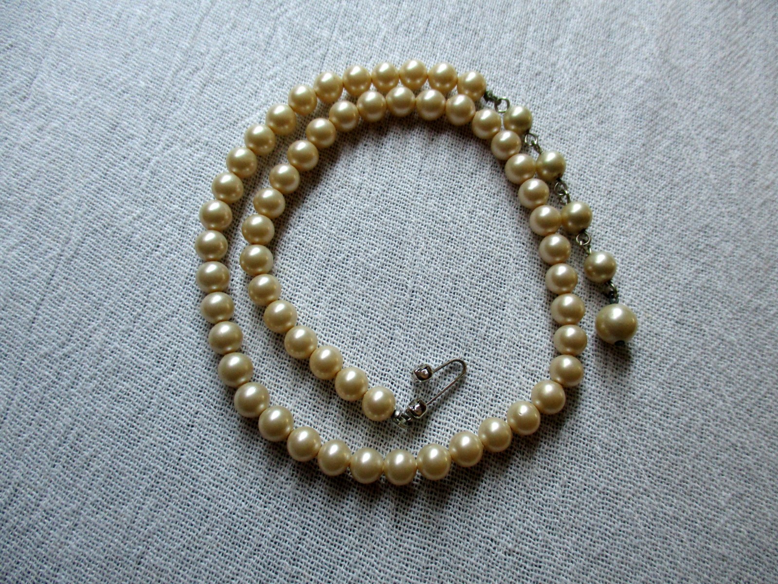 Vintage Marvella Faux Pearl Choker Necklace 16″ Rhinestone J-Hook Clasp