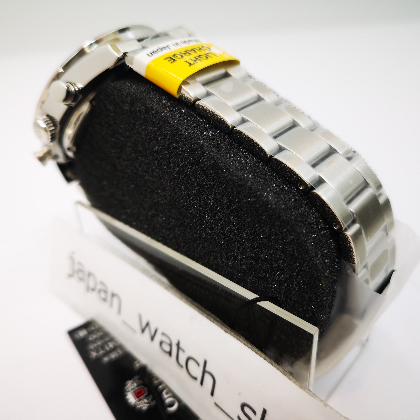 ORIENT WV0041TX Milky White SOLAR PANDA 70’s Neo Seventies Men Watch New in Box