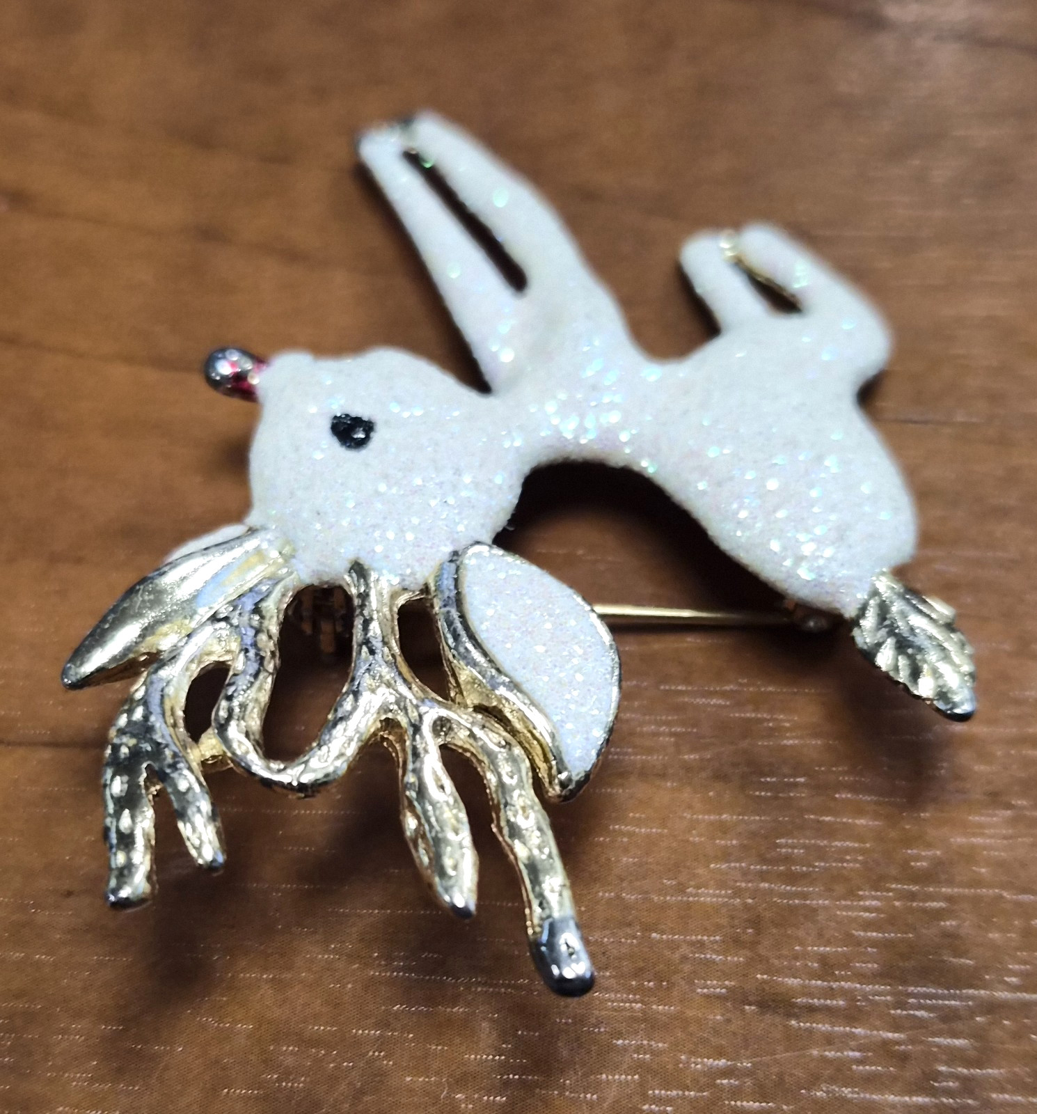 Vintage 90’s Christmas Holiday Glitter & Gold Tone Reindeer Enamel Pin / Brooch