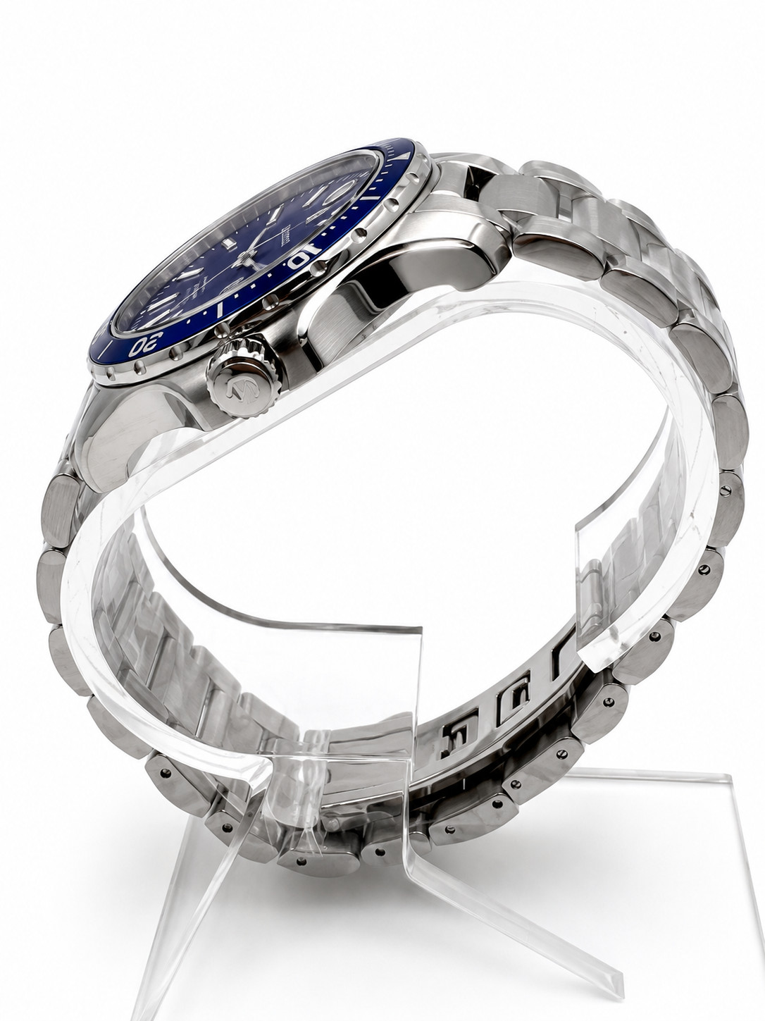 MOVADO 2600137 Series 800 Stainless Steel Blue Dial Men’s 40mm Quartz Watch