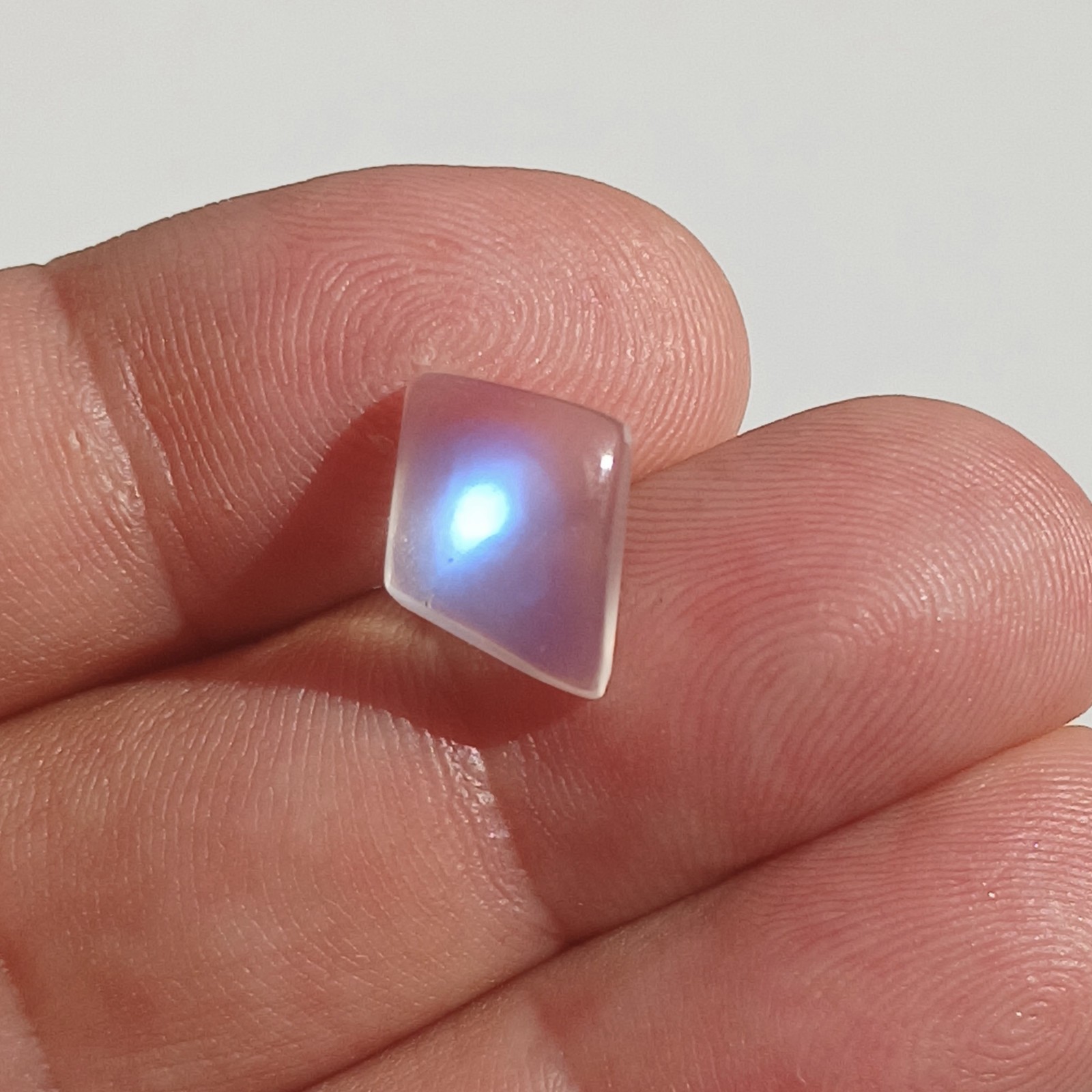 Loose Moonstone, Unique Designer Cabochon, 4.2 CT – 14.2 mm x 11.1 mm x 4.5 mm