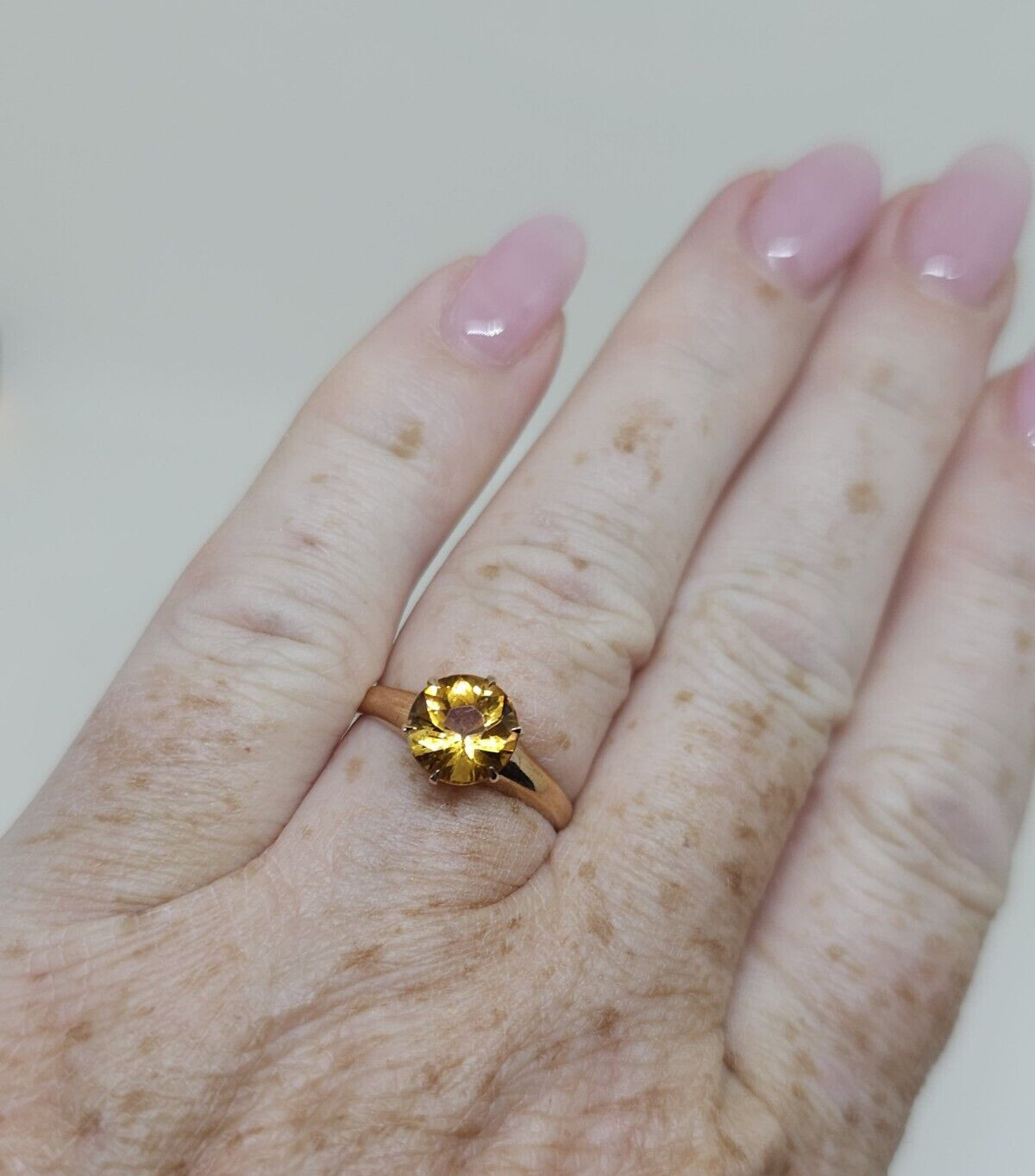 Vintage 12k Rose Gold 7.5 mm Round Citrine Solitaire Ring Size 5.75 2.4 Grams