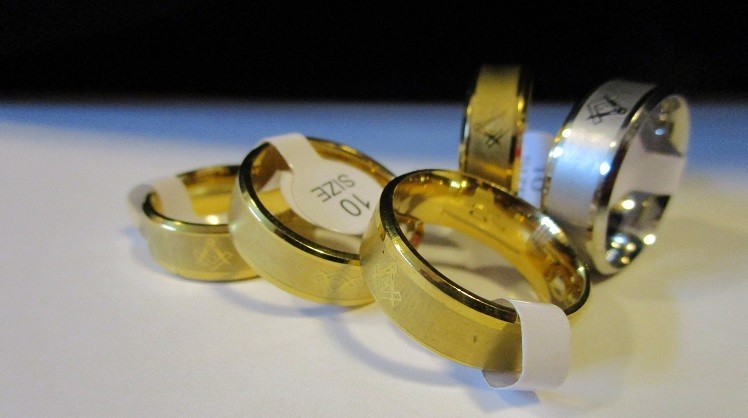Big Lot of 45 Stainless Steel Band Rings – Masonic Emblem – See Details Below