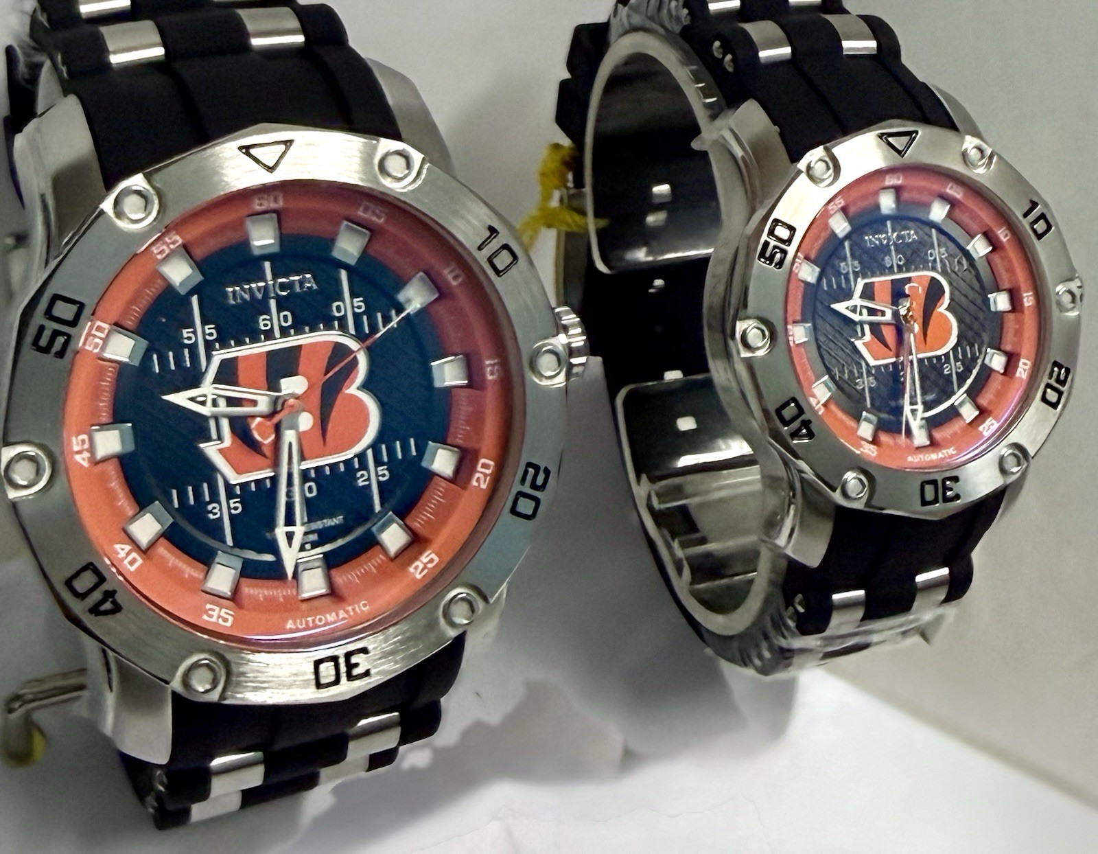 50mm & 38mm Auto His & Hers BENGALS-NFL| Black Football Field Dial Invicta Watch