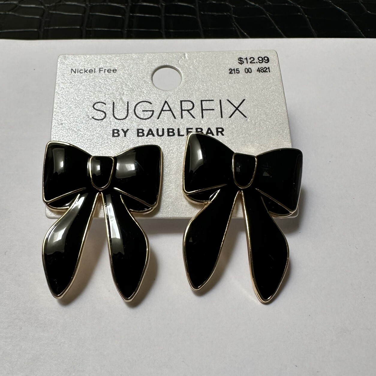Sugar Fix Baublebar Pierced Earrings Gold Tone Black Enamel Bow Ribbon Shape NWT