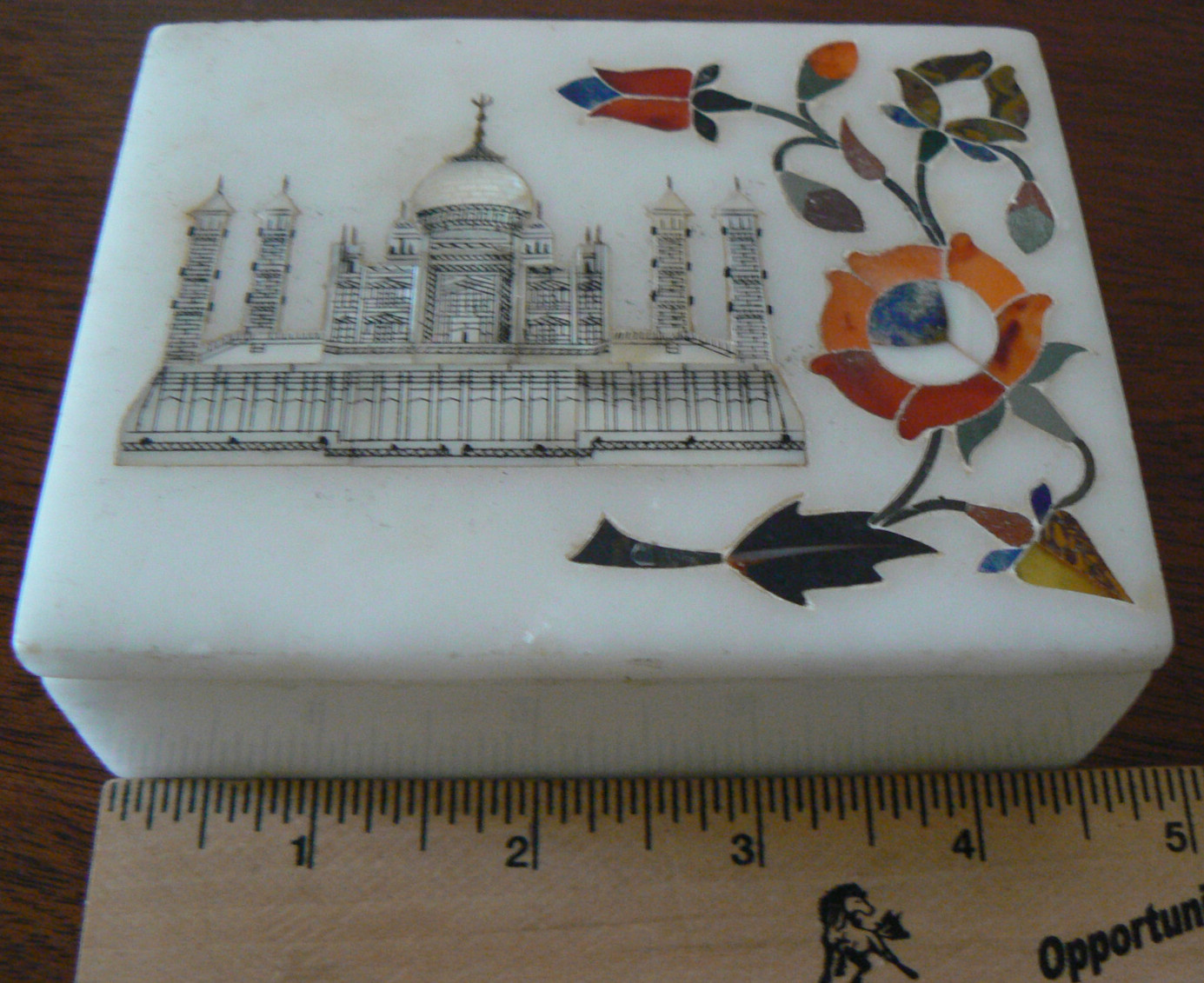Marble trinket box Taj Mahal Pearl & Jade Inlay Agra India 4.5″X 3.5″X 1.5″