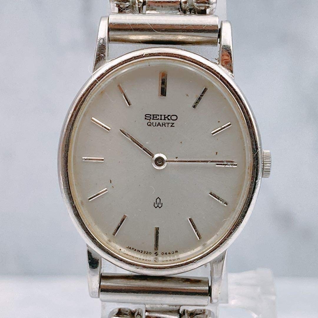 Working item SEIKO ladies’ wristwatch oval shape silver chain belt