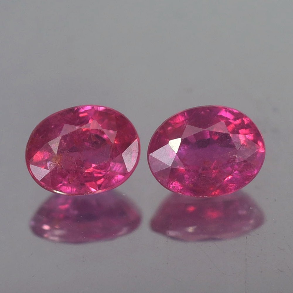 0.82CT SENSATIONAL AA PAIR UNHEATED UNTREATED OVAL PINKISH RED RUBY NATURAL