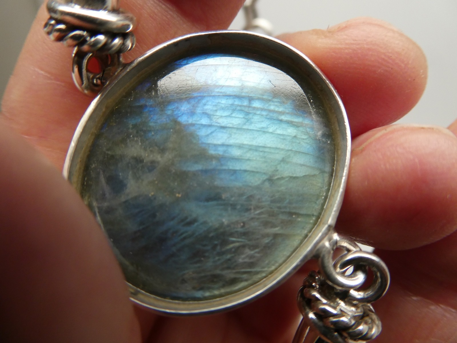 Modernist Labradorite Gemstone Sterling 925 Bracelet Size 7″ to 9″ Adjustable