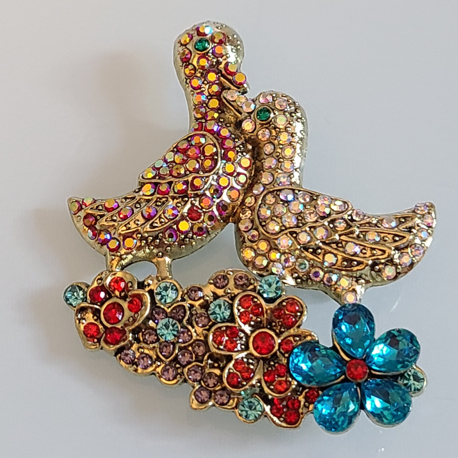 FAB DOUBLE DUCKS GORGEOUS BROOCH 2 1/2 INCHES MULTICOLORED FLOWERS AND AURORA Bs