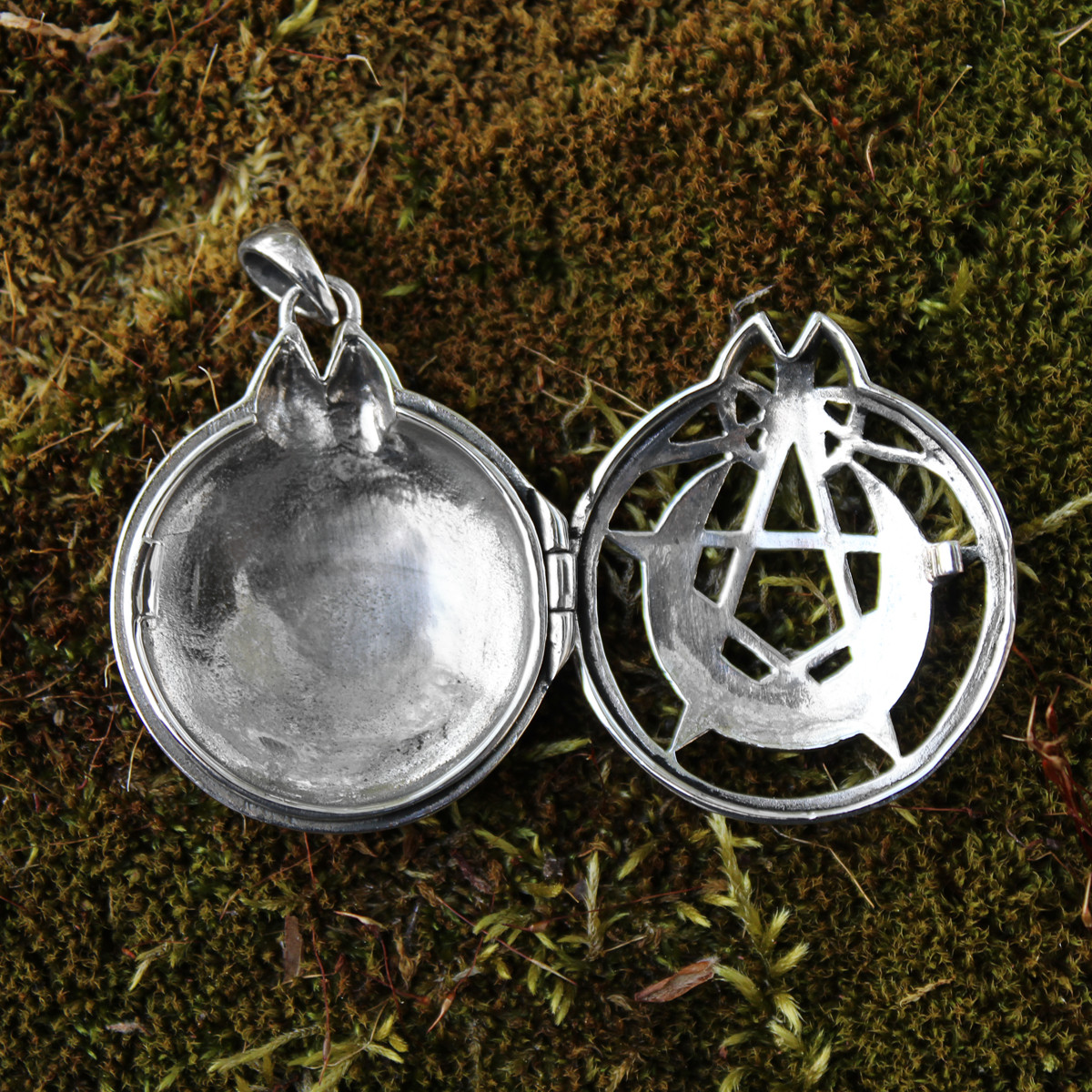 Sterling Silver Crescent Moon Pentacle Aromatherapy Scent Locket Dryad Design