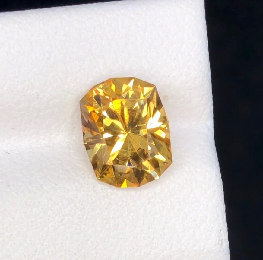 Precision Cut 2.28 CT Yellow Zircon Jewelry Making,Zircon Jewelry,Natural Zircon