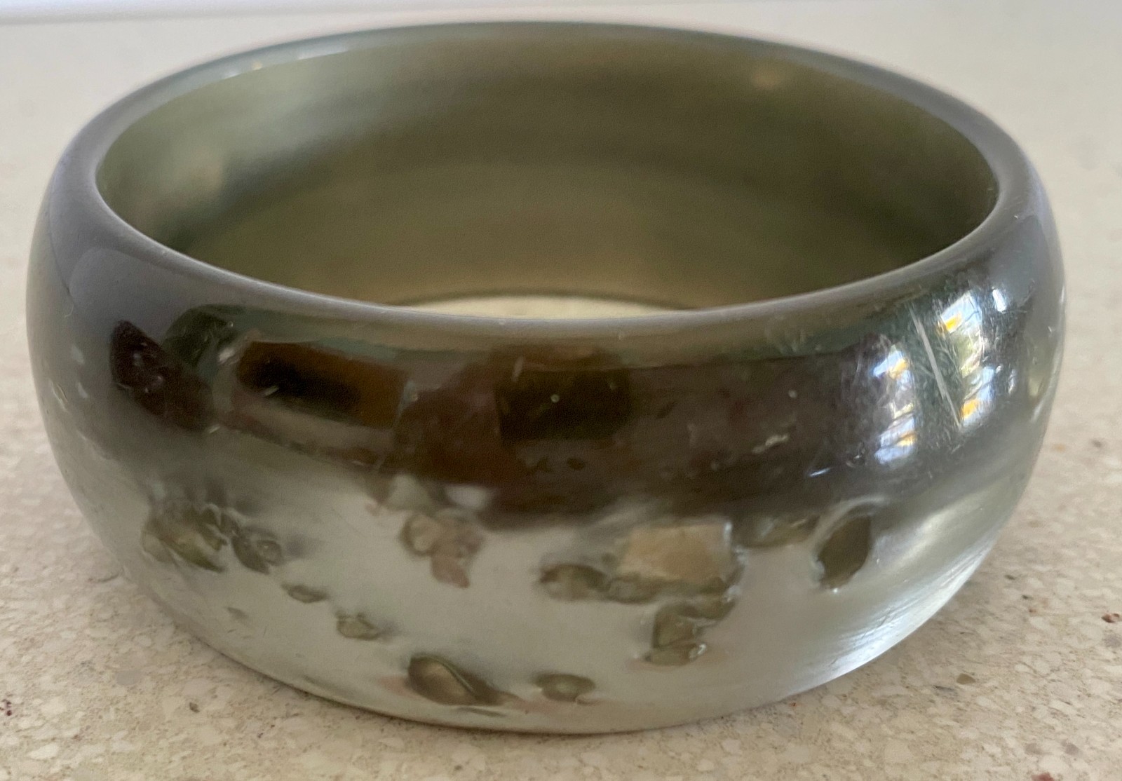 Lot of 2 Vintage Lucite Bangle Bracelets Burgundy Red Snakeskin Gray Pearl 8″
