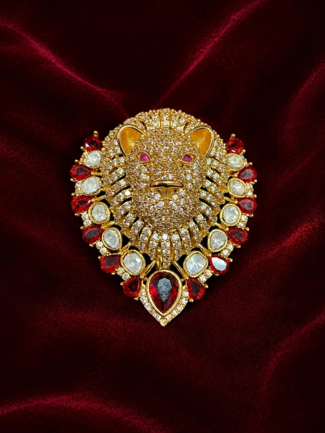 Lion Head Brooch Pin Gold Plated Red Hydro Stone Crystal Brass Lapel Jewelry