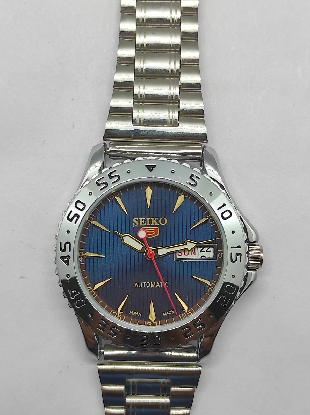 Vintage Refurbished Seiko Automatic Transparent Blue D/D Men’s WristWatch 38MM