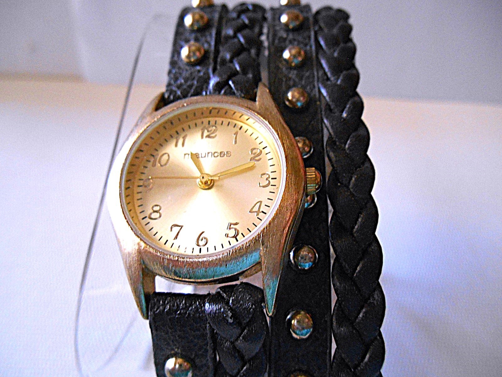 Accutime Watch Corp WAC5111MU Goldtone & Black Bracelet Watch – New Battery