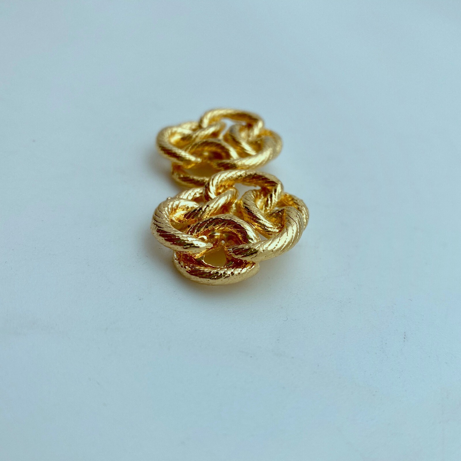 Pair Of Vintage Brass Plated Twisted Knot Pendants (MP11)