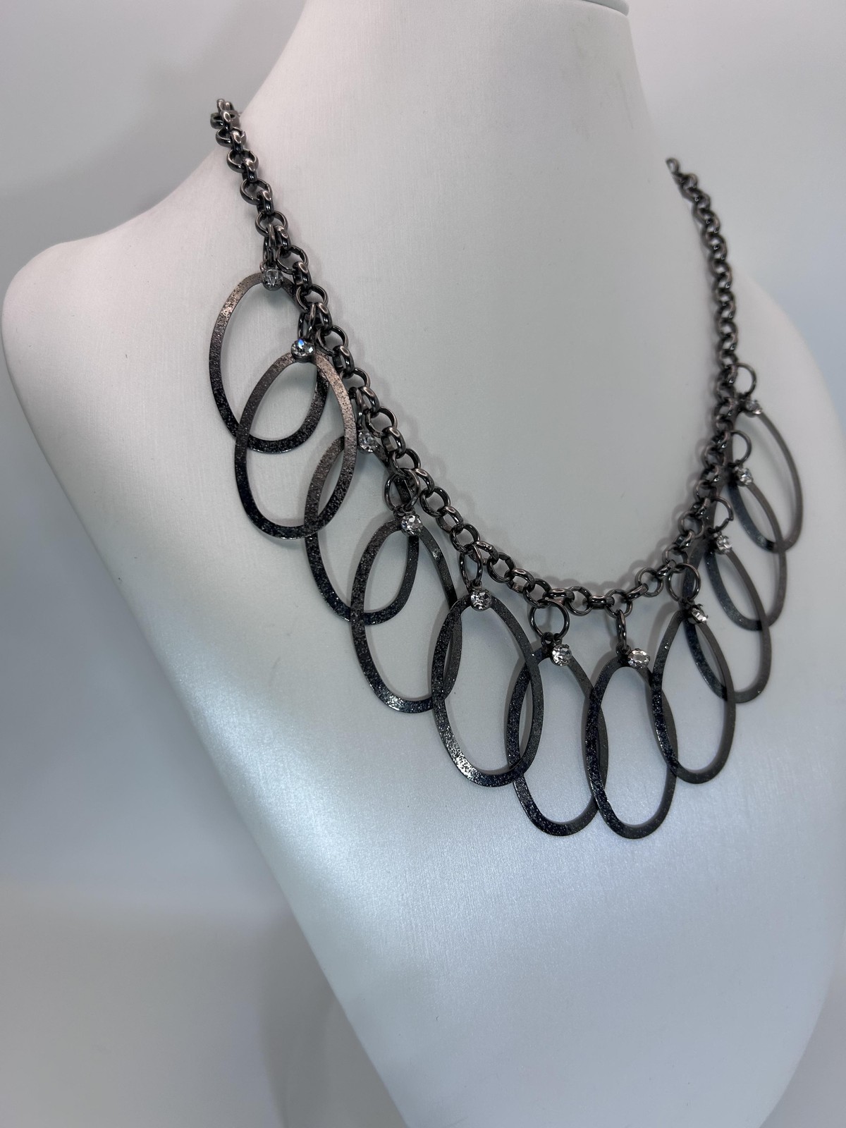 Necklace Silver Tone Oval Bib Statement Rhinestone Crystal Chain Lobster Clasp
