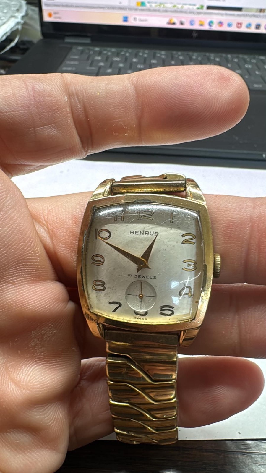 Vintage MENS Benrus 20 Micron GP Watch 19J W/ Speidel 1/20 10k GF Band RUNS A50