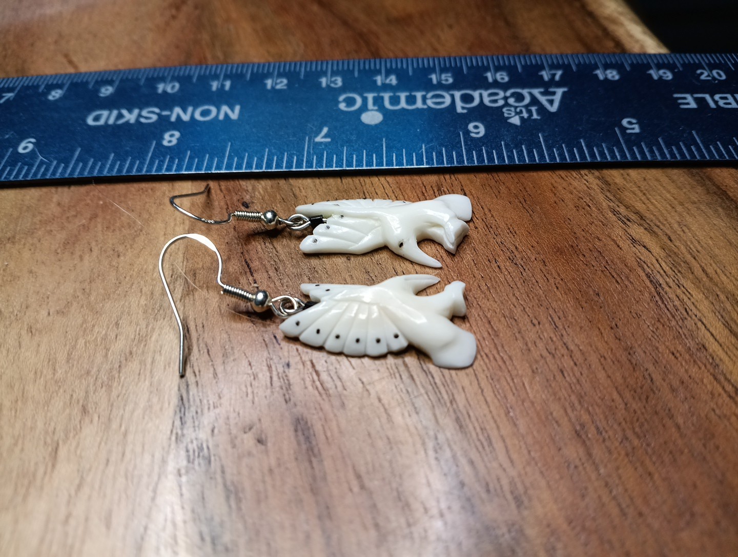 HANDMADE CARVED WATER BUFFALO BONE SNOW GOOSE EARRINGS ALASKA BONEYARD
