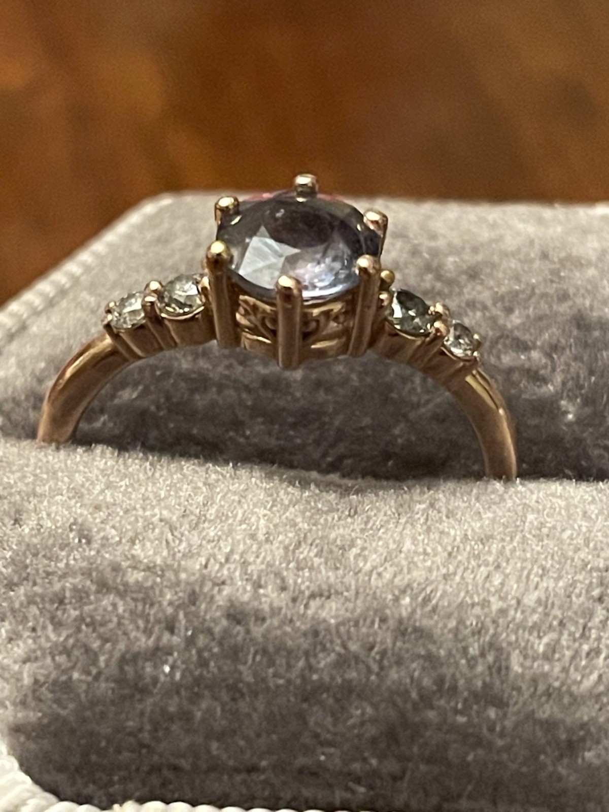 6.2 mm Aquamarine Sapphire Engagement Ring. 14k gold setting. 4 accent diamonds