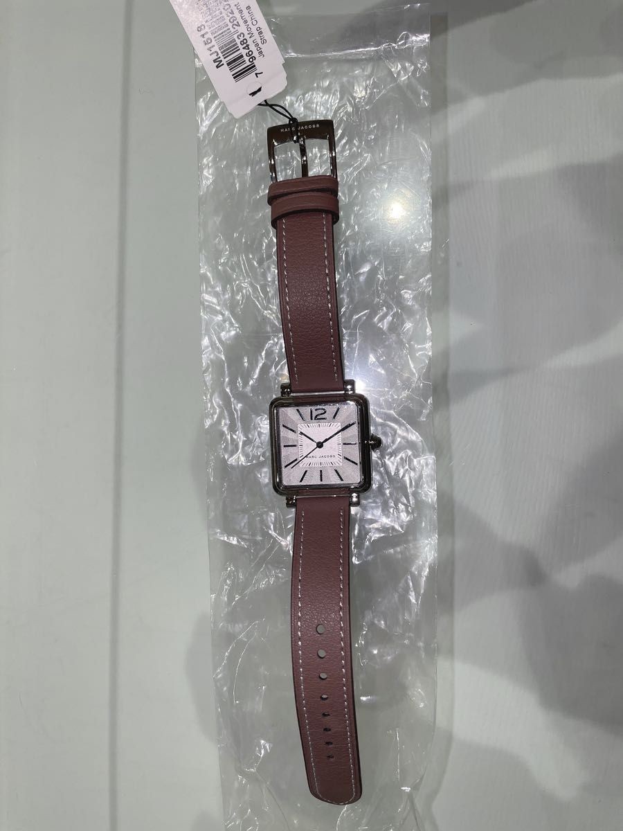 Condition MARC JACOBS VIC MJ1513