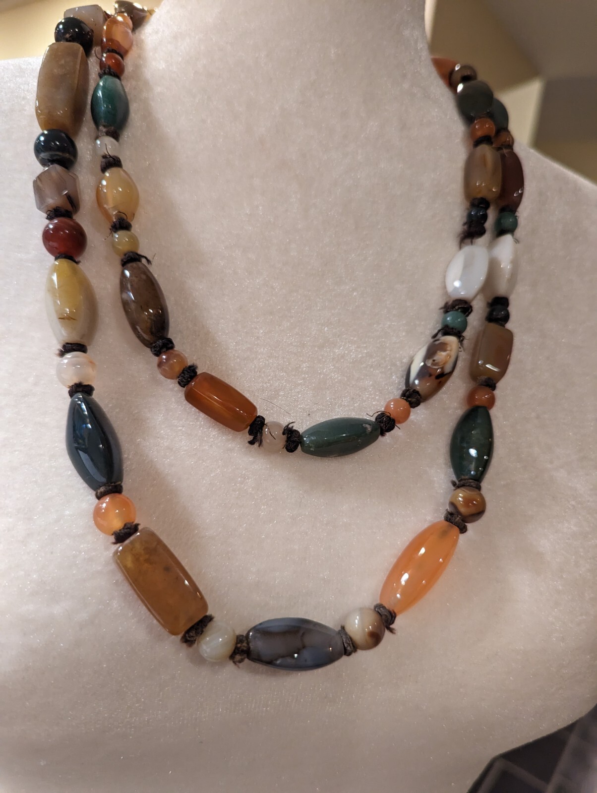 Semi Precious Polished Agate 54″ Necklace Hand Knotted Southeast Asia VNTG 1960s