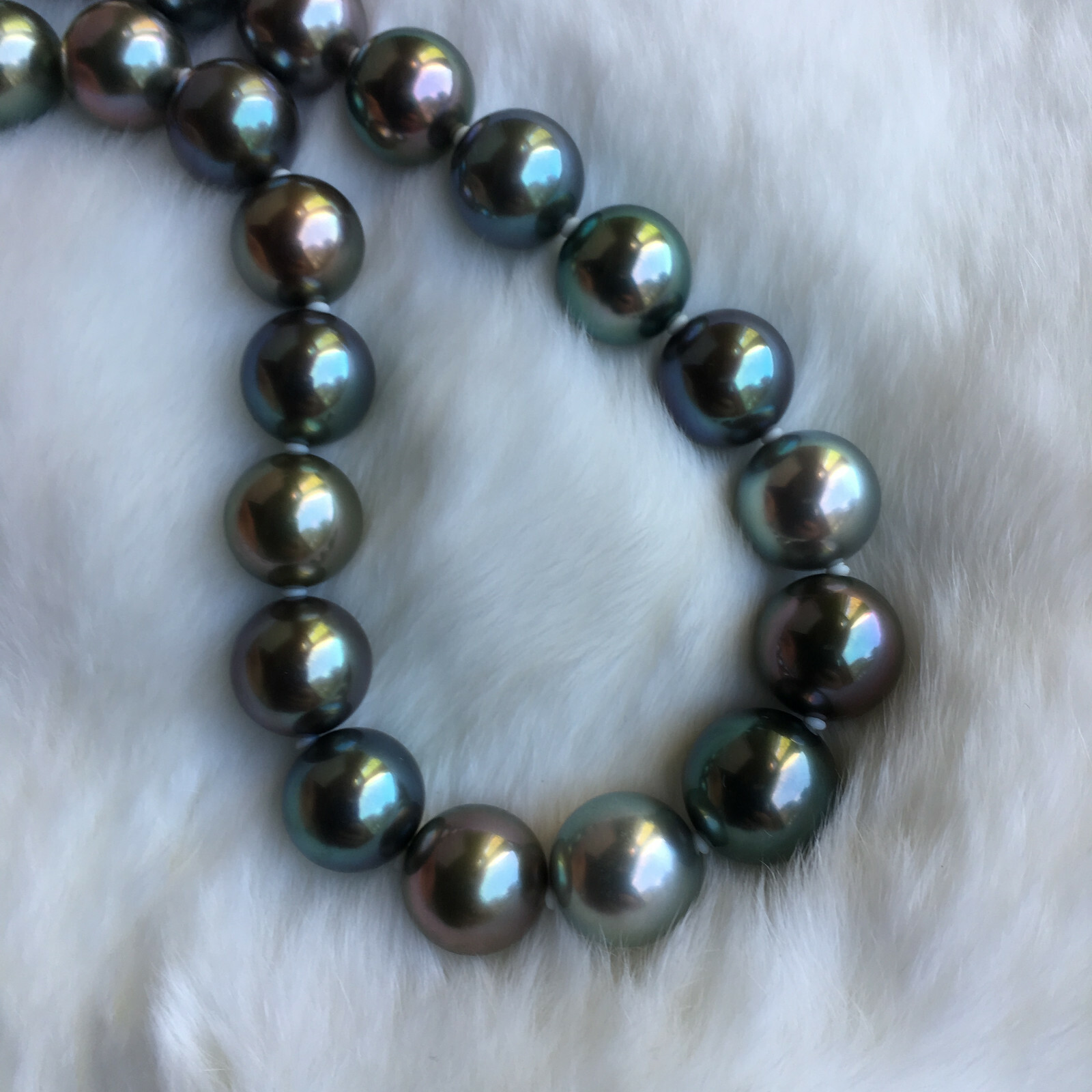 Rare Multi-gray Peacock black Tahitian Pearl 10-11.6mm Top Quality Necklace 43cm
