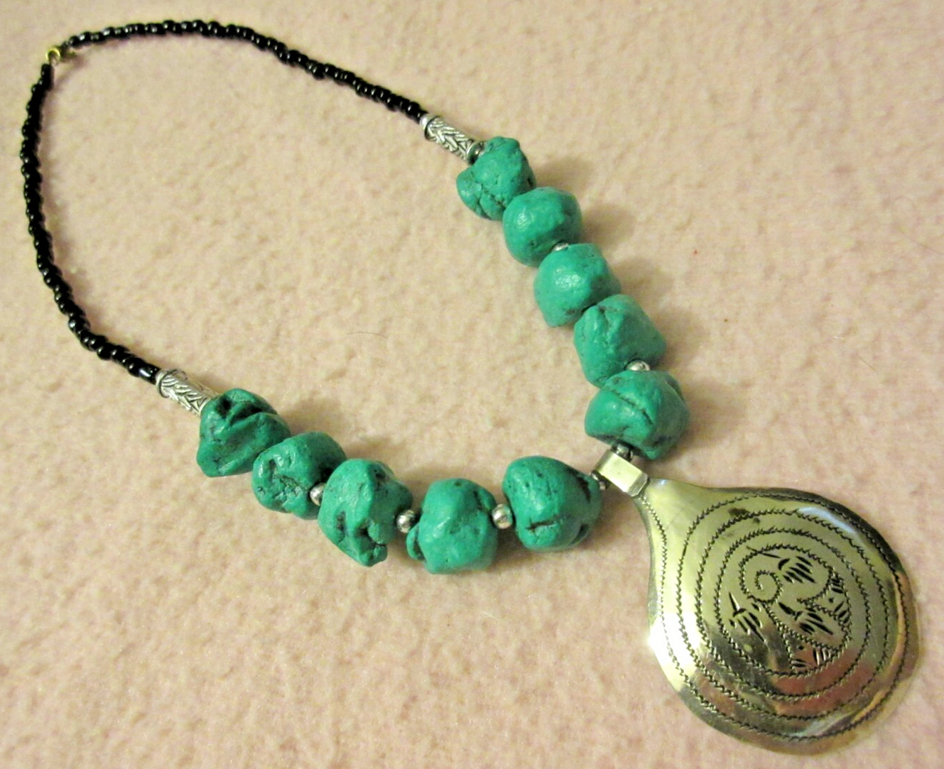 Southwestern Style Silver Tone & Painted Stone Necklace