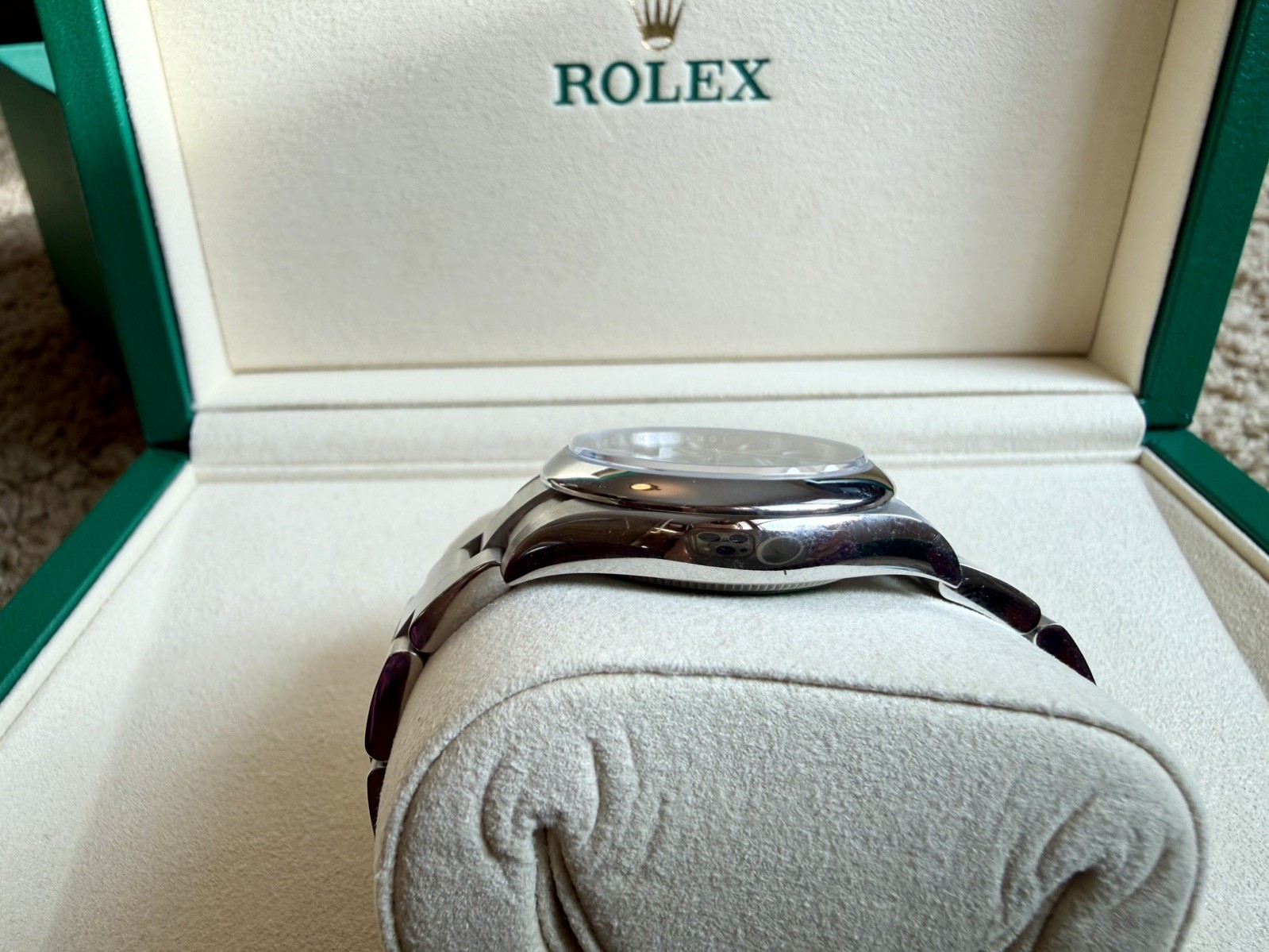 NEW Jan 2026 Rolex Oyster Perpetual 277200 31mm Green UNWORN